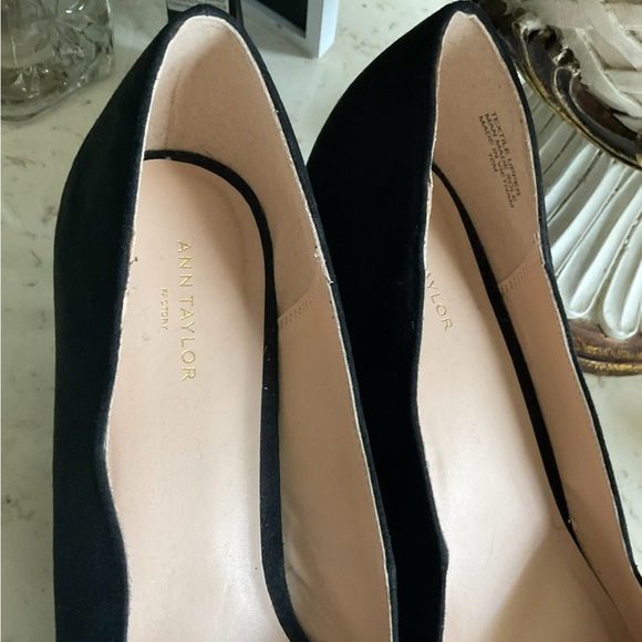Ann Taylor Factory Black Suede Heels - Picture 3 of 3